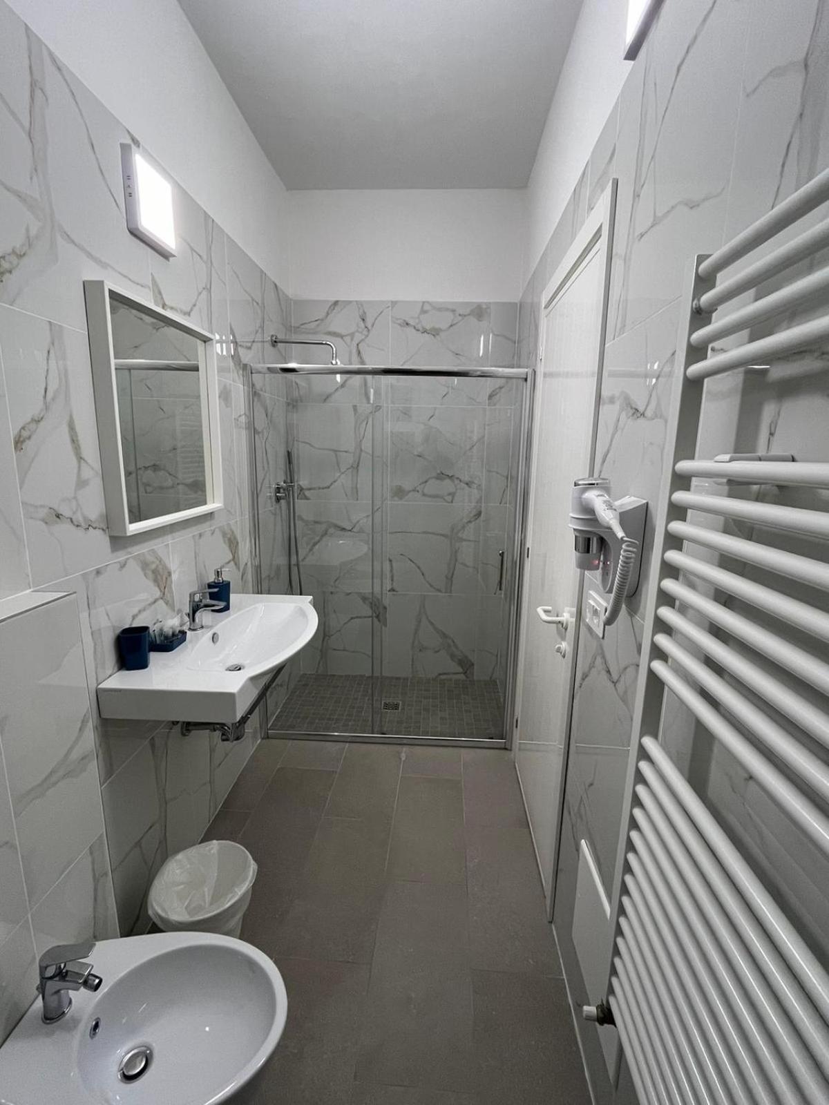 Hotel Aldebaran Римини Экстерьер фото