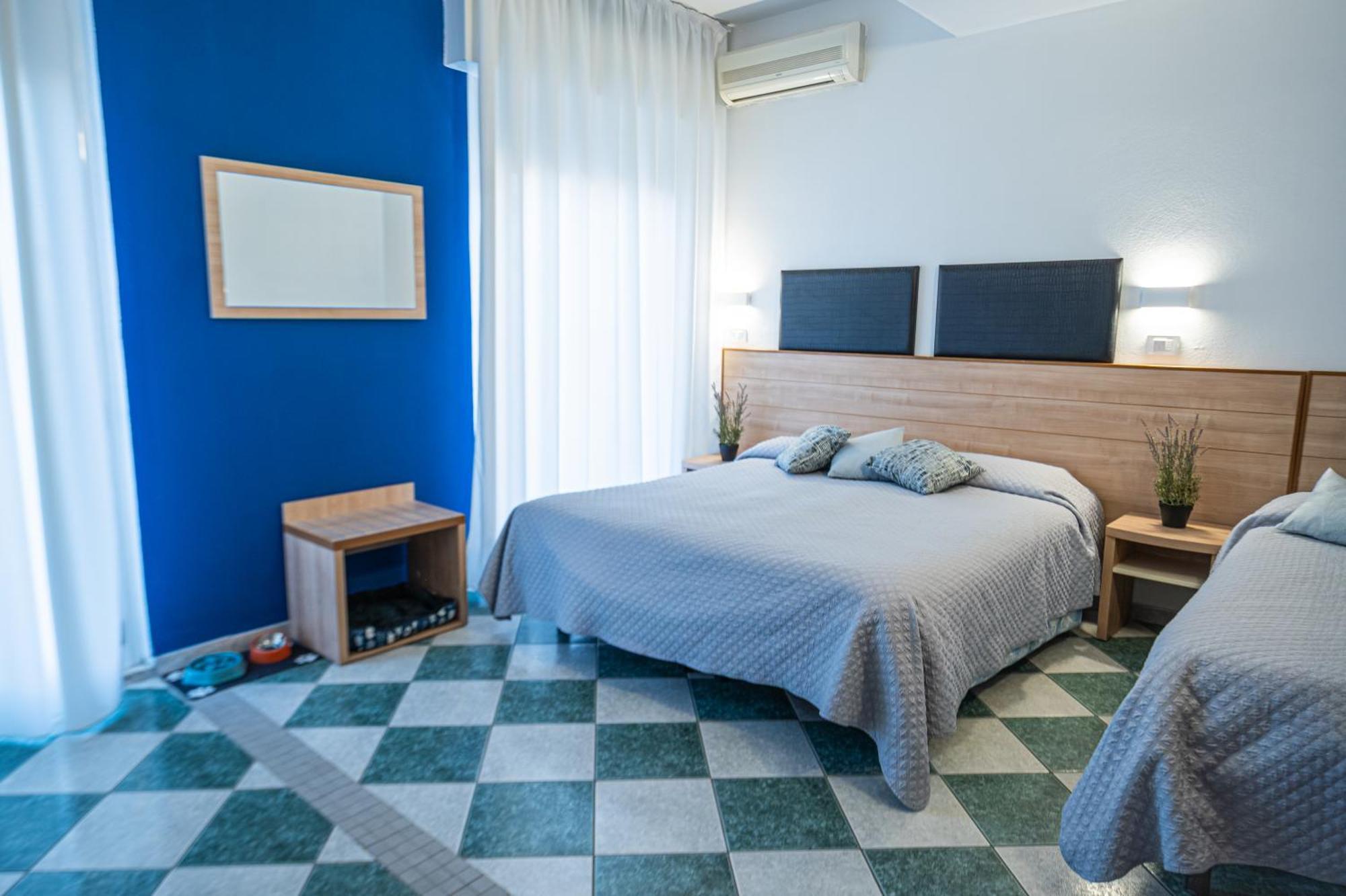 Hotel Aldebaran Римини Экстерьер фото