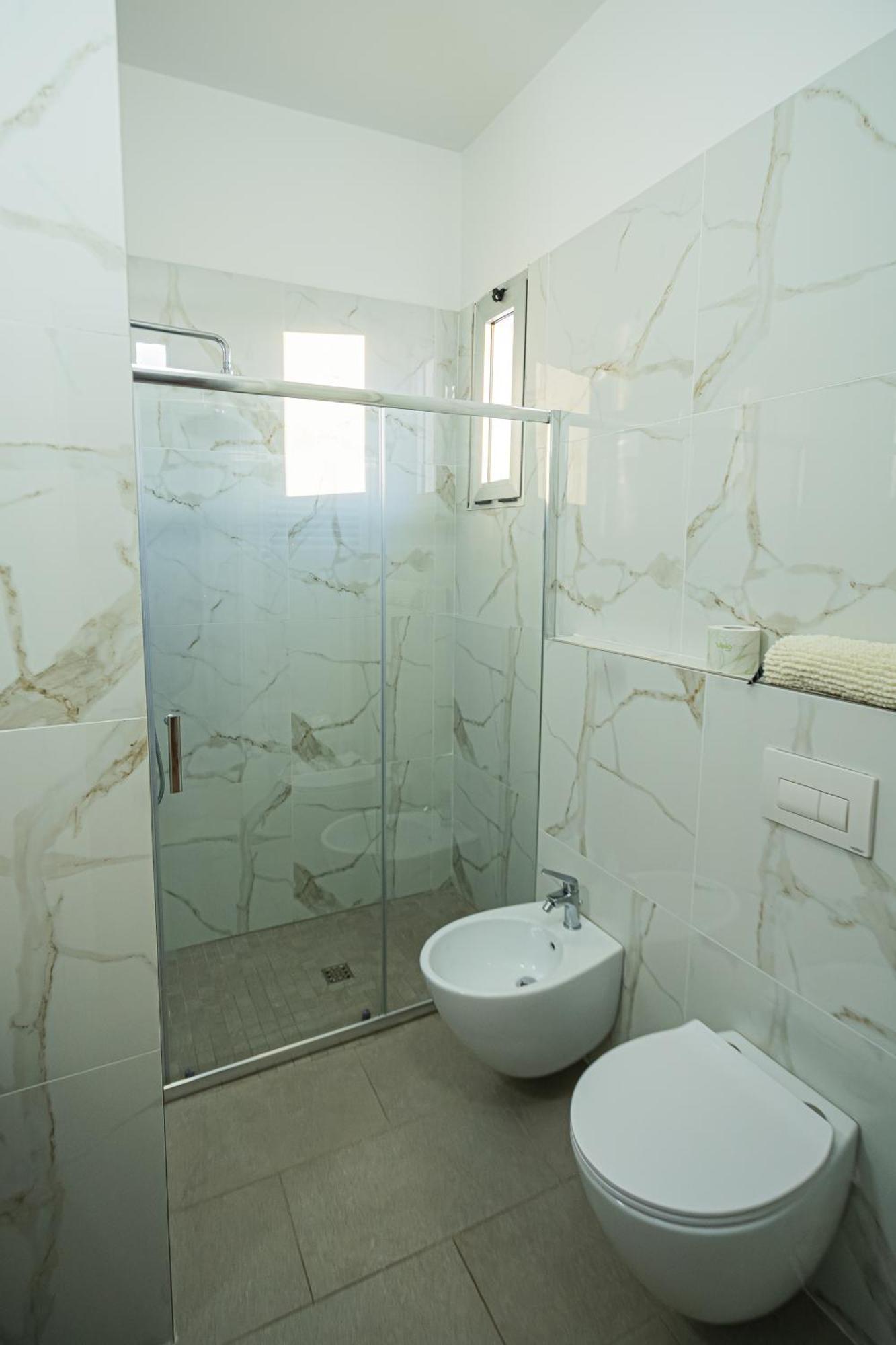Hotel Aldebaran Римини Экстерьер фото