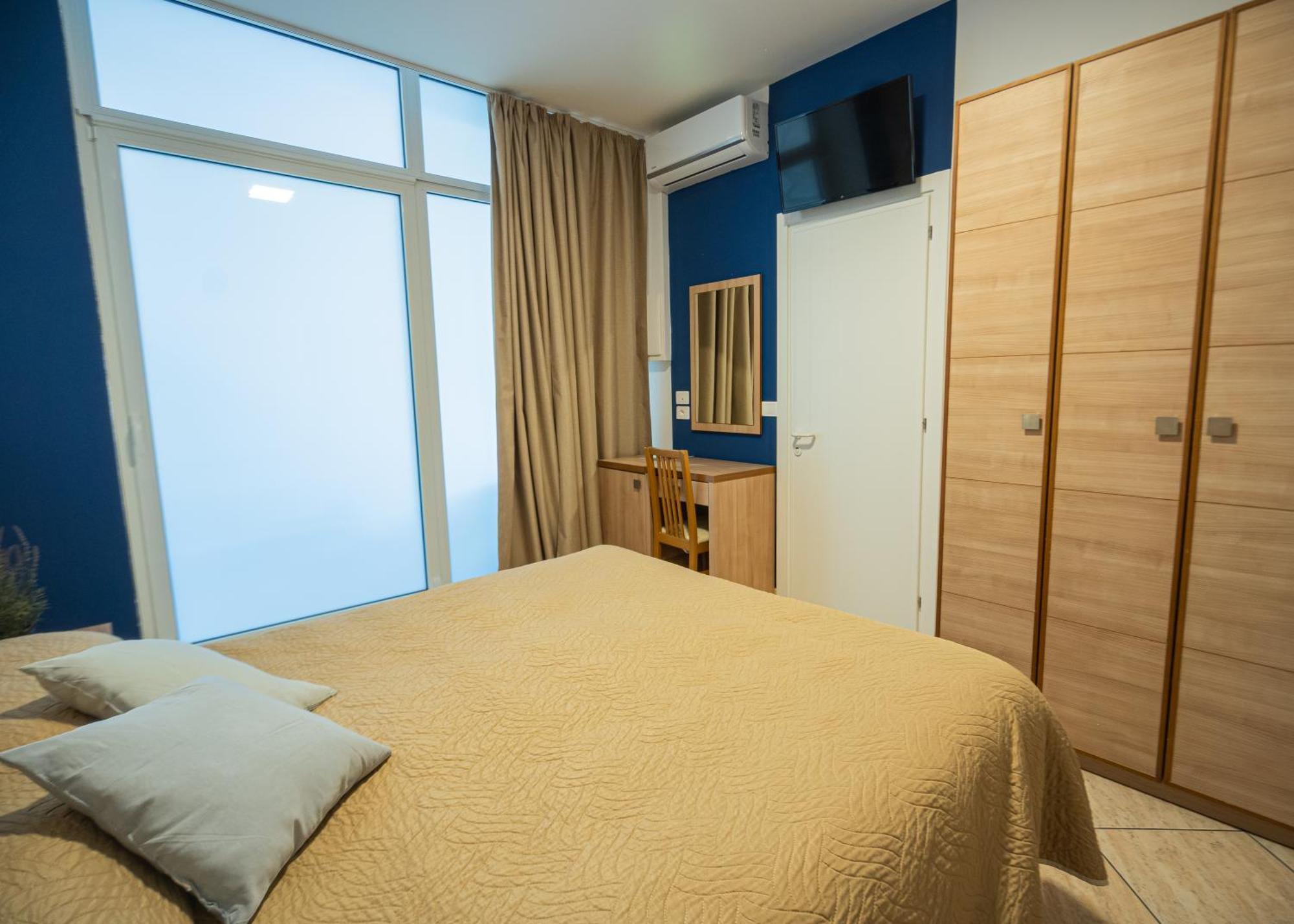 Hotel Aldebaran Римини Экстерьер фото